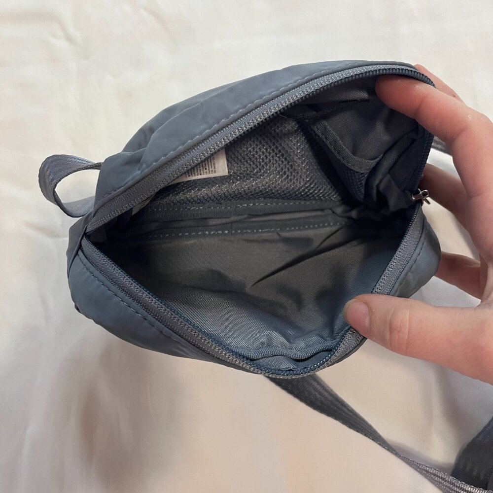 Athleta Dusty Blue Gray Lightweight Crossbody Fanny Pack | Size OS - Picture 5 of 5